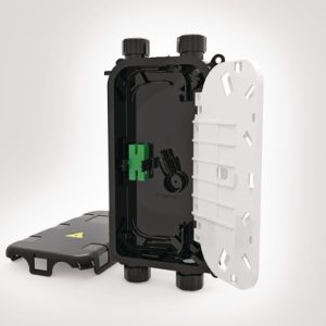 4 Port CCPXT with tray, 1 x SC APC simplex adaptor, 1 x SC APC 900?m pigtail  and breather membrane