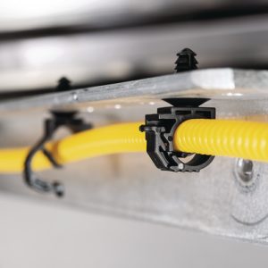 Cable clip